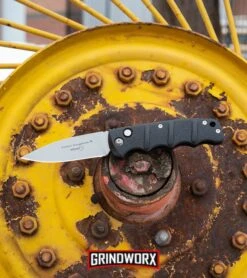 Boker Automatic Kalashnikov Black Automatic Knife Ltd Edition - Dagger Damascus 14 Boker Automatic Kalashnikov Black Automatic Knife Ltd Edition - Dagger Damascus -Knives Shop Boker Kalashnikov Automatic Knife Black Bead Blast KALS74 BHQ 0103 kp lifestyle web large 7